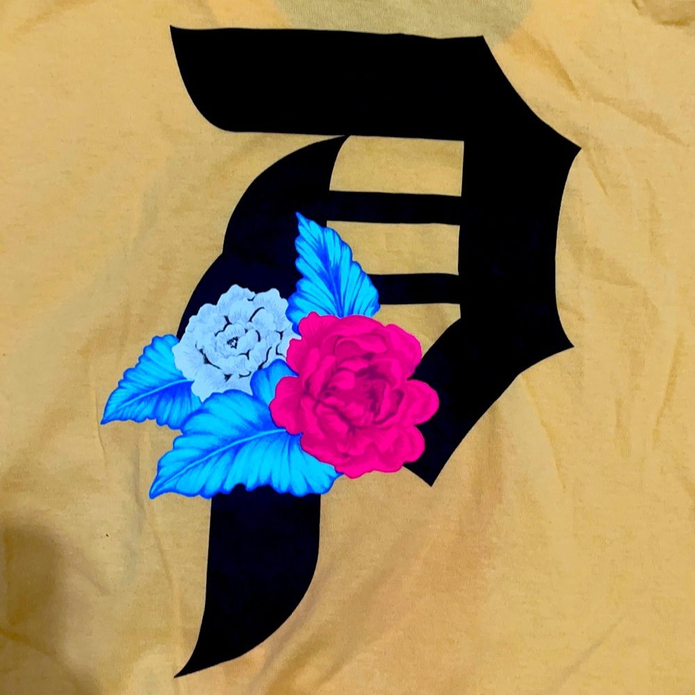 Primitive Roses Floral Logo Tee